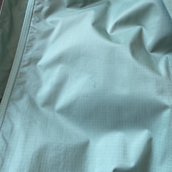 Patagonia rain jacket - Picture 6 of 7